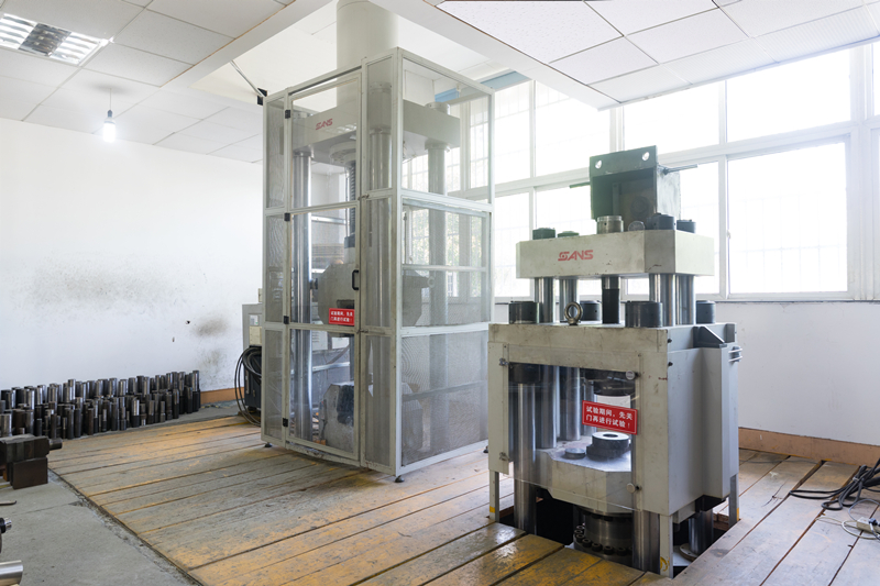 200టన్ను-ఎలక్ట్రో-సర్వో-టెస్టింగ్-మెషిన్